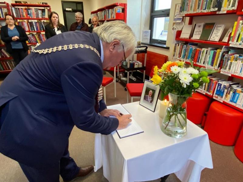 O’Donovan Trá   Cork County Council will be opening Books of Condolence in memory of former Fine Gael Councillor Tadgh O’Donovan Trá at Cork County Hall and Skibbereen Library. 