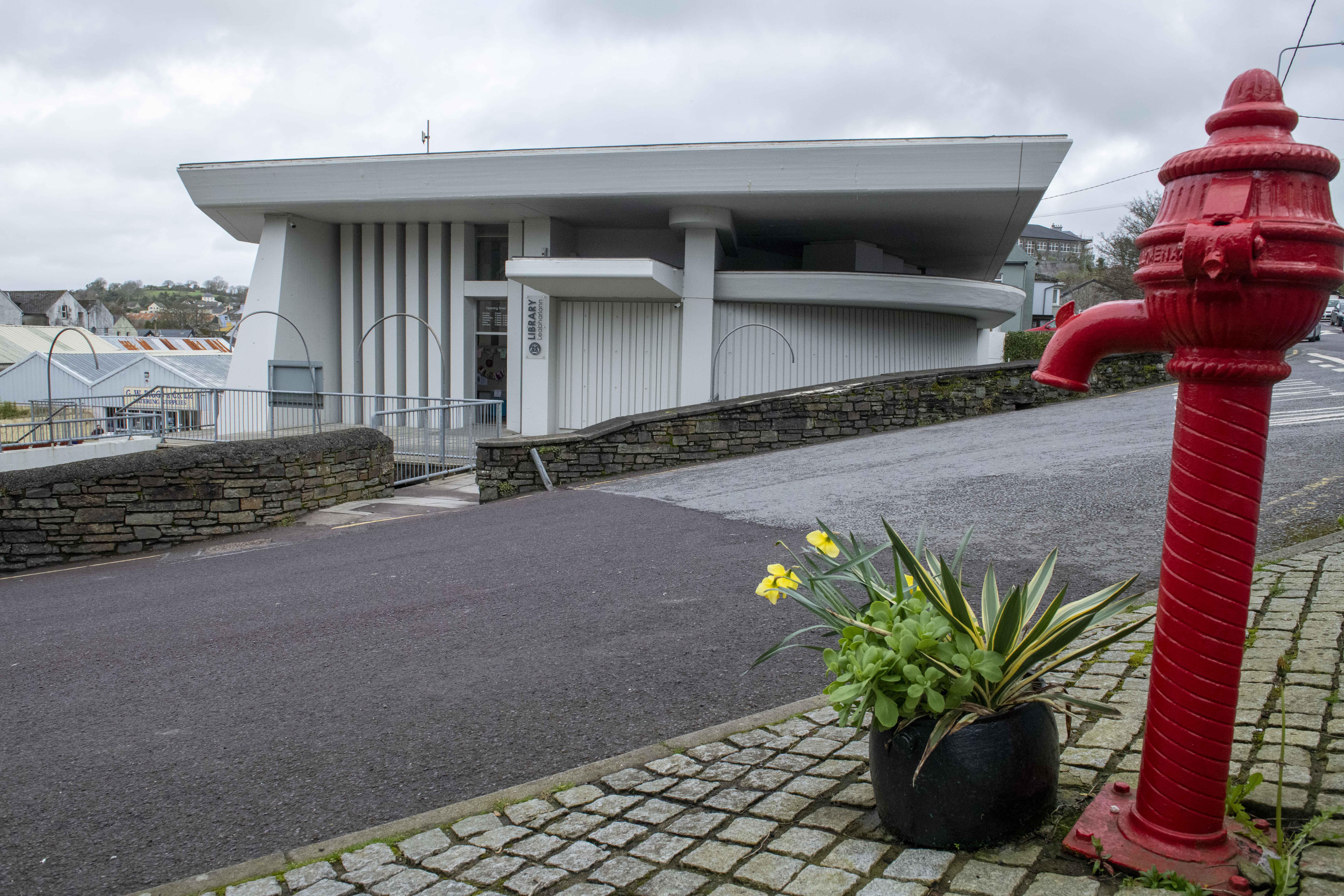 Cork County Council is delighted to announce the launch of a new book on the history of Bantry Library to coincide with the building’s 50th anniversary. Bantry Library first opened to the public in 1974 and is of considerable historical significance from a town and architectural perspective.  